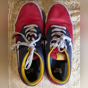 Nike SB Charge Canvas Skate Shoes Mens 11.5 Navy Red Gum Sole Sneakers